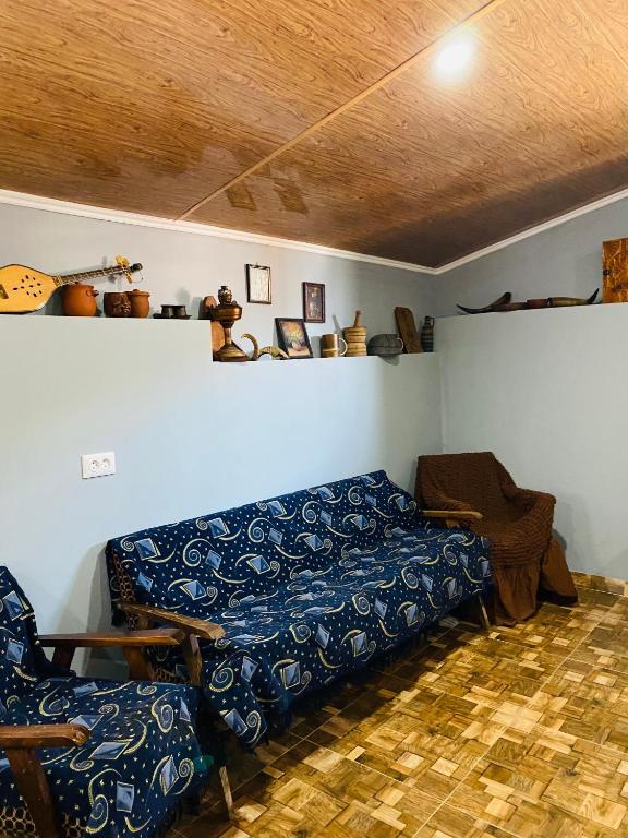 Mamuka's Guesthouse room 5